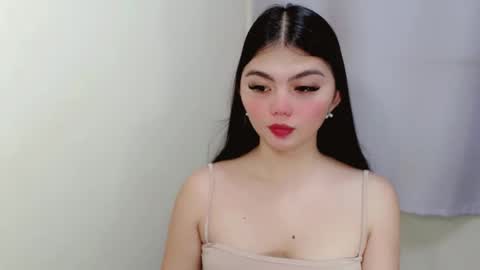 angelari_slut online show from September 18, 2025, 7:43 am