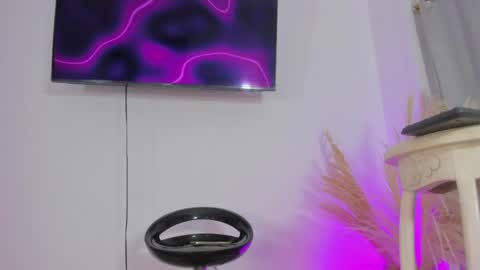 Angela online show from April 9, 2026, 9:15 am