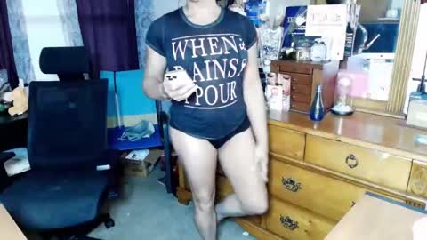 Angela Longcock online show from September 21, 2025, 11:34 am