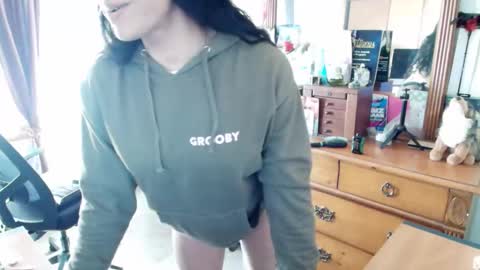 Angela Longcock online show from April 6, 2026, 3:24 pm