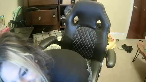angelbaby999x online show from June 3, 2026, 10:15 pm