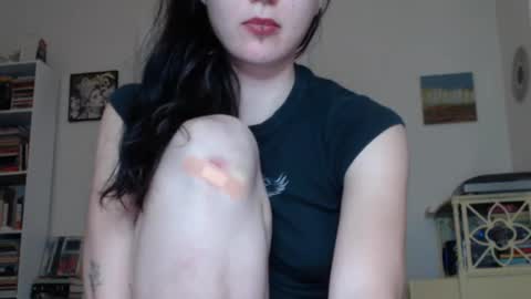 Snapshot of angelbabyvictoria chatting on January 18, 2025, 4:48 am Fern4Ever online show from January 18, 2025, 4:48 am