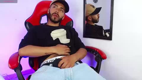 Snapshot of angelbacker chatting on February 1, 2026, 2:59 pm Angel online show from February 1, 2026, 2:59 pm