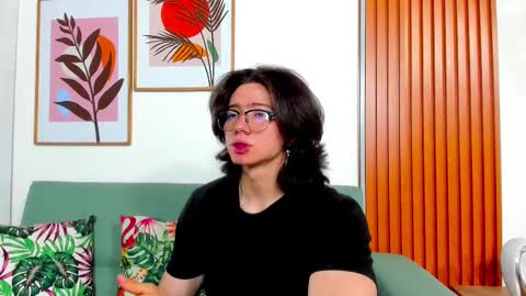 Angel Bennet online show from December 17, 2024, 3:17 am