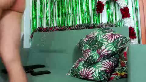 Angel Bennet online show from December 24, 2024, 6:55 am