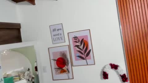 Angel Bennet online show from December 26, 2024, 3:27 am