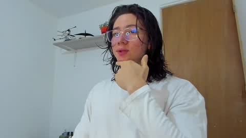 Angel Bennet online show from February 9, 2025, 3:00 am