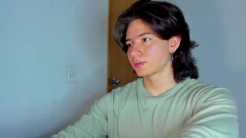 Angel Bennet online show from November 14, 2025, 10:40 pm