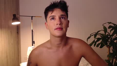 Snapshot of angelcossio chatting on December 4, 2024, 12:41 am Angel online show from December 4, 2024, 12:41 am