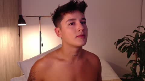 Snapshot of angelcossio chatting on December 13, 2024, 1:04 am Angel online show from December 13, 2024, 1:04 am