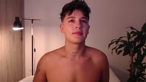 Snapshot of angelcossio chatting on December 19, 2024, 11:03 pm Angel online show from December 19, 2024, 11:03 pm