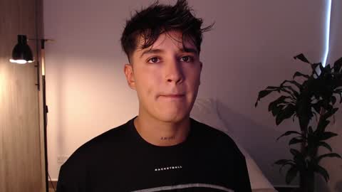 Snapshot of angelcossio chatting on January 17, 2025, 6:02 pm Angel online show from January 17, 2025, 6:02 pm