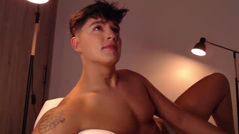 Snapshot of angelcossio chatting on February 21, 2025, 10:15 pm Angel online show from February 21, 2025, 10:15 pm