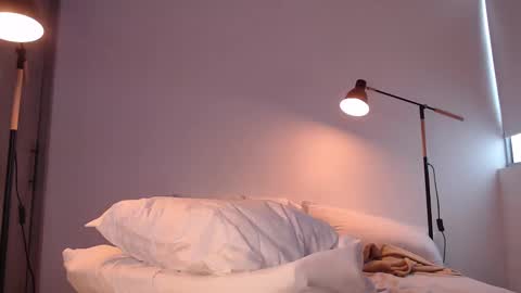 Snapshot of angelcossio chatting on March 5, 2025, 9:48 pm Angel online show from March 5, 2025, 9:48 pm