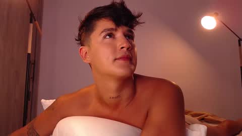 Snapshot of angelcossio chatting on March 11, 2025, 1:59 am Angel online show from March 11, 2025, 1:59 am