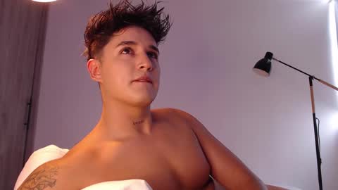 Snapshot of angelcossio chatting on September 11, 2025, 8:09 pm Angel online show from September 11, 2025, 8:09 pm