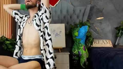 angeldamianart online show from November 14, 2025, 9:35 pm