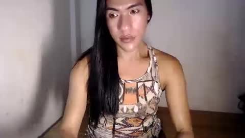 Snapshot of angeldark_satisfactionxxx chatting on May 20, 2026, 12:22 pm ANGELDARK online show from May 20, 2026, 12:22 pm