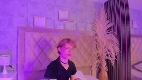 Snapshot of angeldoll_1 chatting on March 26, 2026, 6:19 am Angel Doll online show from March 26, 2026, 6:19 am