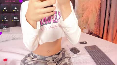 Snapshot of angeldoll_1 chatting on May 24, 2026, 8:52 am Angel Doll online show from May 24, 2026, 8:52 am