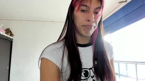 angele online show from December 25, 2024, 6:41 pm