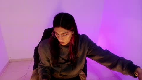 angele online show from March 31, 2026, 7:36 pm