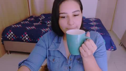 Snapshot of angeleslinda chatting on December 7, 2024, 10:06 pm anastasia online show from December 7, 2024, 10:06 pm