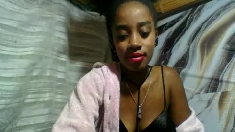 Snapshot of angelettee chatting on July 1, 2026, 8:08 pm Angelettee online show from July 1, 2026, 8:08 pm