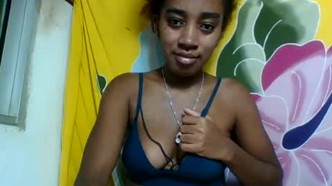Snapshot of angelettee chatting on July 13, 2026, 2:42 pm Angelettee online show from July 13, 2026, 2:42 pm