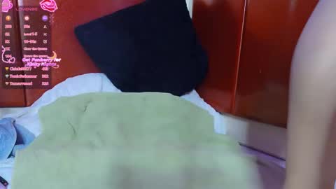 Jenny online show from April 11, 2026, 7:45 am