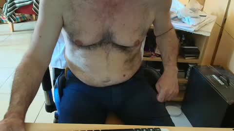 angelgarcia269 online show from November 14, 2025, 11:53 am