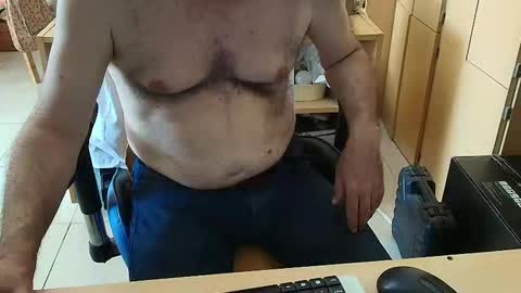 Snapshot of angelgarcia269 chatting on March 15, 2026, 12:33 pm angelgarcia269 online show from March 15, 2026, 12:33 pm