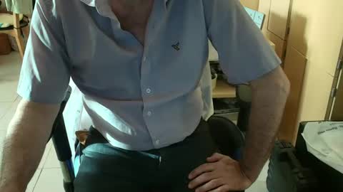 Snapshot of angelgarcia269 chatting on April 13, 2026, 10:54 am angelgarcia269 online show from April 13, 2026, 10:54 am