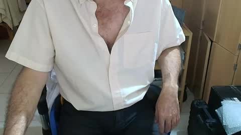 Snapshot of angelgarcia269 chatting on April 16, 2026, 11:11 am angelgarcia269 online show from April 16, 2026, 11:11 am