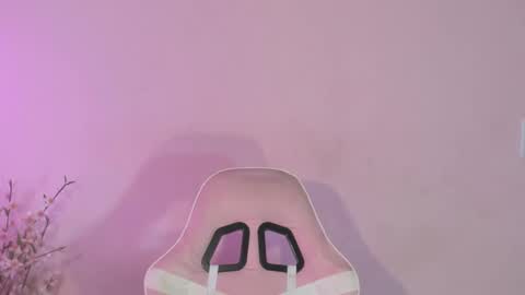 Snapshot of angeli_sexi chatting on February 24, 2025, 12:09 am Carolina online show from February 24, 2025, 12:09 am