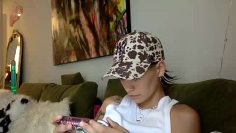 Snapshot of angelia01m chatting on September 14, 2025, 9:25 pm angelia01m online show from September 14, 2025, 9:25 pm