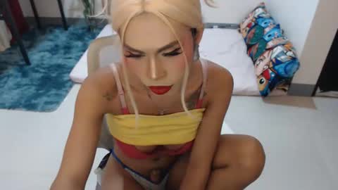 Snapshot of angelic_face_808 chatting on February 14, 2026, 2:52 am DIVINE ANGEL online show from February 14, 2026, 2:52 am