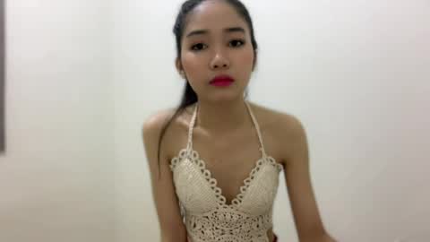 Snapshot of angelic_slutt chatting on June 18, 2026, 10:19 am angelic_slutt online show from June 18, 2026, 10:19 am