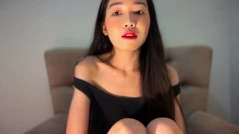 Snapshot of angelic_slutt chatting on June 23, 2026, 10:35 am angelic_slutt online show from June 23, 2026, 10:35 am
