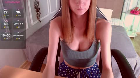 Snapshot of angelica_mrrr chatting on December 3, 2024, 2:27 pm Angelica online show from December 3, 2024, 2:27 pm