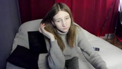 Snapshot of angelica_mrrr chatting on March 4, 2025, 7:51 am Angelica online show from March 4, 2025, 7:51 am