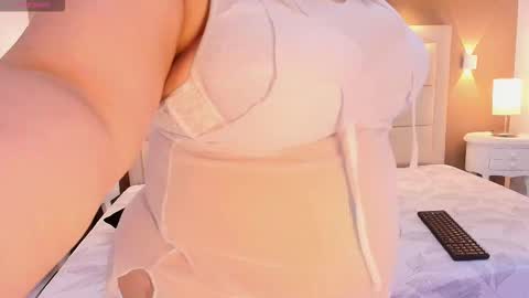 Snapshot of angelicamason chatting on October 25, 2025, 8:25 pm Angelica online show from October 25, 2025, 8:25 pm