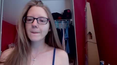 Snapshot of angelicangel3 chatting on January 2, 2025, 6:56 pm AngelicAngel online show from January 2, 2025, 6:56 pm