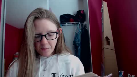 Snapshot of angelicangel3 chatting on February 10, 2025, 9:36 pm AngelicAngel online show from February 10, 2025, 9:36 pm