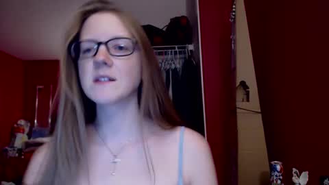 Snapshot of angelicangel3 chatting on February 18, 2025, 3:10 am AngelicAngel online show from February 18, 2025, 3:10 am