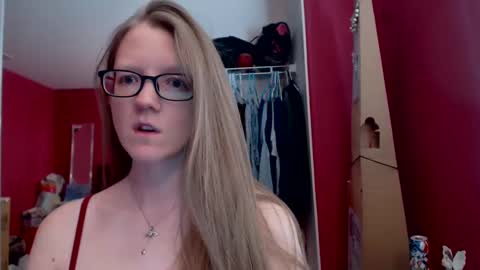 Snapshot of angelicangel3 chatting on February 27, 2025, 7:26 pm AngelicAngel online show from February 27, 2025, 7:26 pm