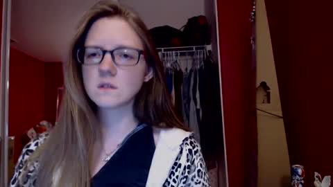 Snapshot of angelicangel3 chatting on March 3, 2025, 6:48 am AngelicAngel online show from March 3, 2025, 6:48 am