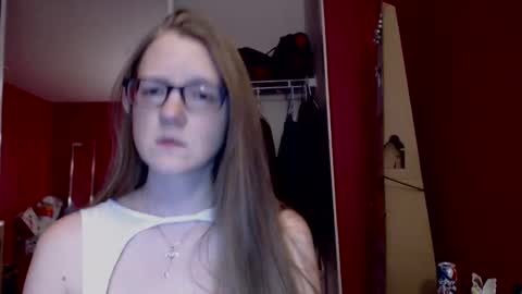 Snapshot of angelicangel3 chatting on March 10, 2025, 6:05 am AngelicAngel online show from March 10, 2025, 6:05 am