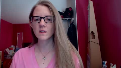 Snapshot of angelicangel3 chatting on March 11, 2025, 5:35 pm AngelicAngel online show from March 11, 2025, 5:35 pm