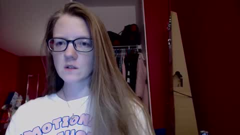 Snapshot of angelicangel3 chatting on October 19, 2025, 4:24 am AngelicAngel online show from October 19, 2025, 4:24 am